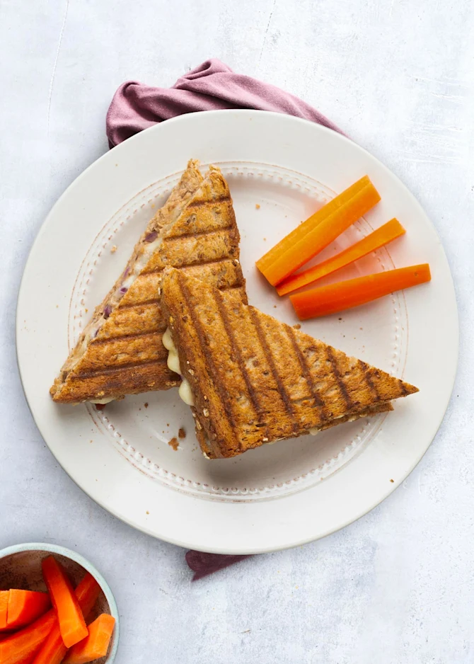 Tuna melt sandwich med gnavergrønt