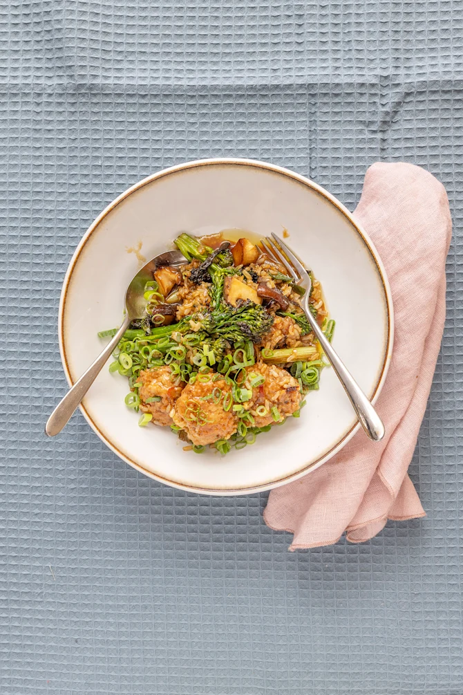 Spicy kyllingedeller med grønt