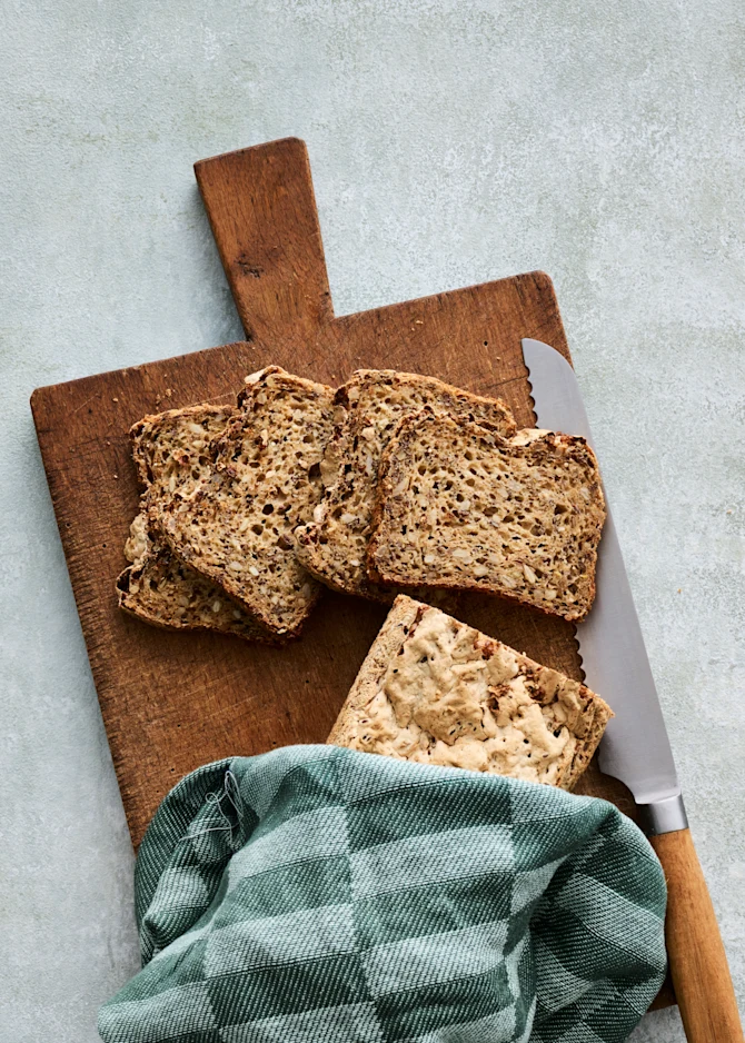 Glutenfri groft brød