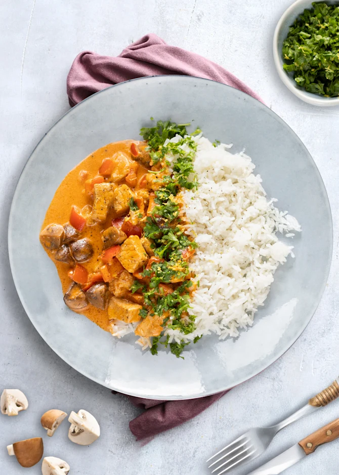 Koteletgryde med ris og gremolata