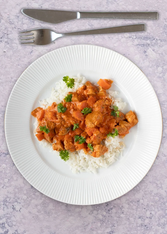 Nem mørbradgryde med champignoner og ris